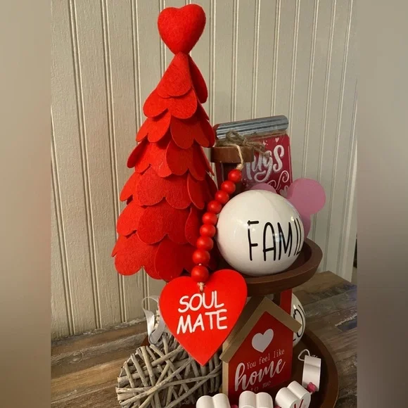 Round ceramic ball that says family in  black writing. New - Picture 7 of 10